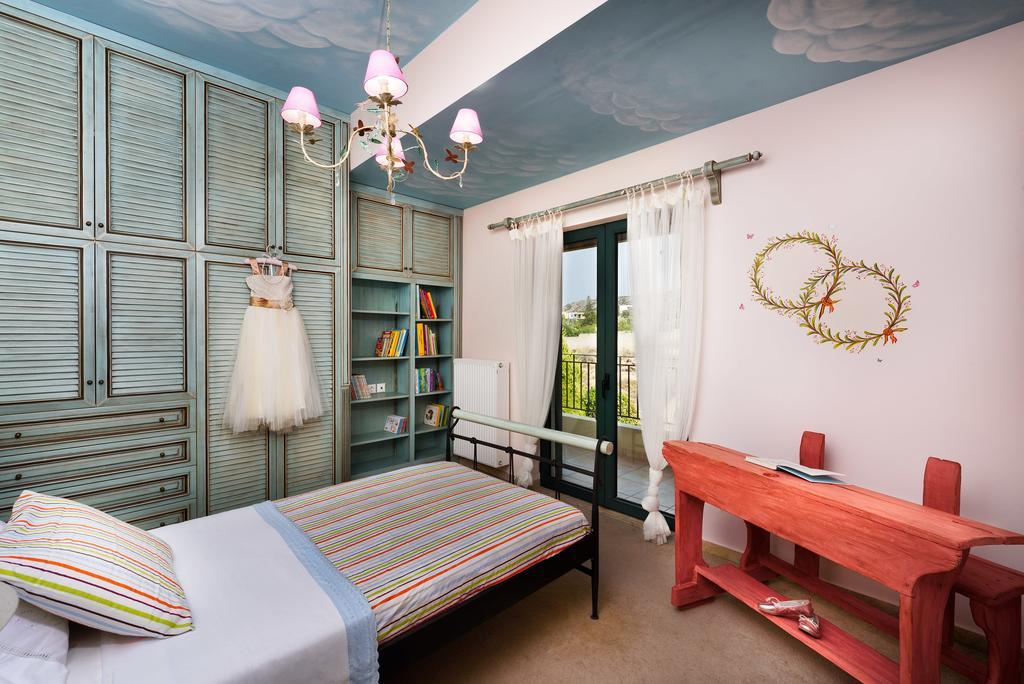 Golden Crest Villa 赫索尼索斯 外观 照片